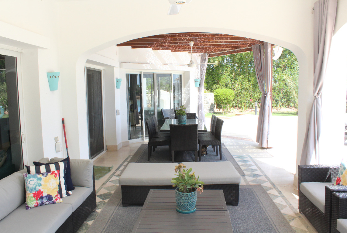 white villa el gouna